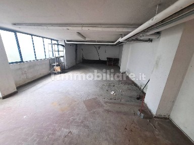 Magazzino - Deposito in Affitto