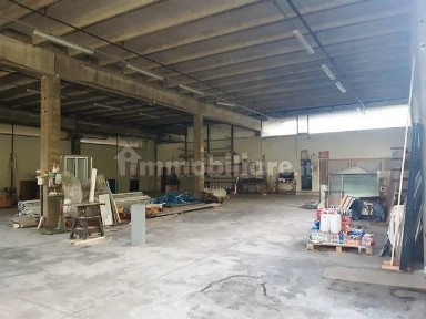 Magazzino - Deposito in Affitto