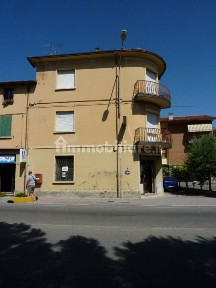 Locale commerciale in Vendita