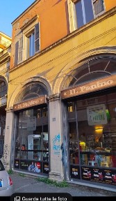 Locale commerciale in Vendita