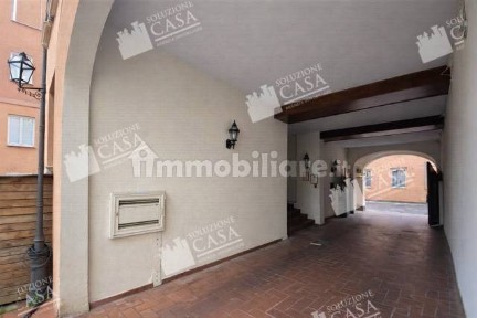 Locale commerciale in Vendita