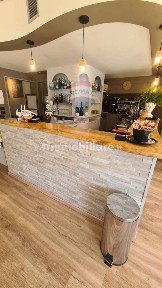 Bar in Vendita
