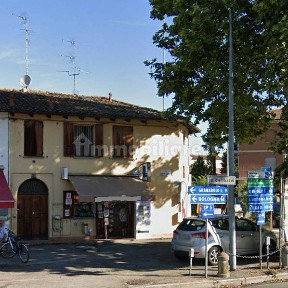 Locale commerciale in Vendita
