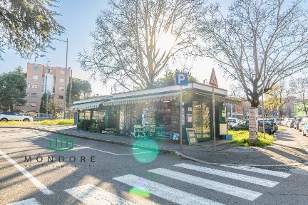 Negozio - Locale commerciale in Vendita