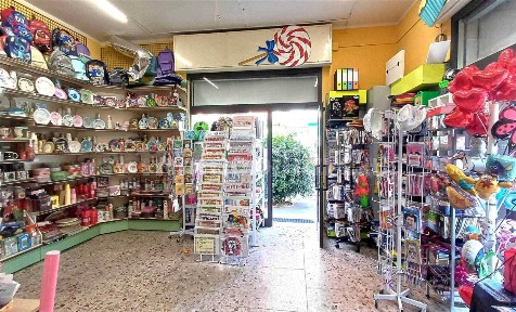 Negozio - Locale commerciale in Vendita