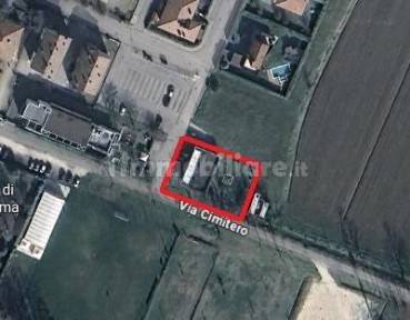 Locale commerciale in Vendita