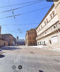 Locale commerciale in Vendita