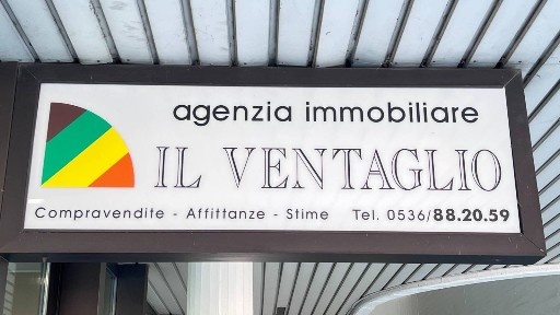 Locale commerciale in Affitto