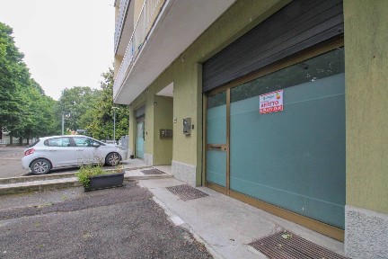 Locale commerciale in Affitto