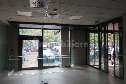 Locale commerciale in Affitto