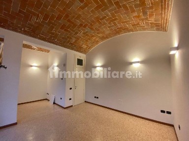 Locale commerciale in Affitto