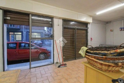 Locale commerciale in Affitto