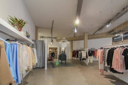 Locale commerciale in Affitto
