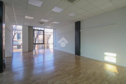 Locale commerciale in Affitto