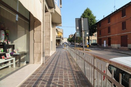 Locale commerciale in Affitto