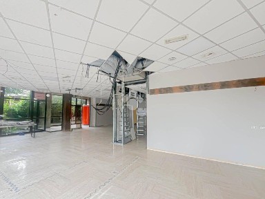 Locale commerciale in Affitto