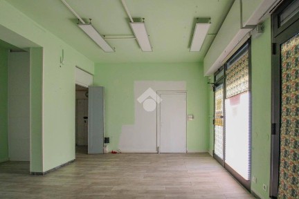 Locale commerciale in Affitto