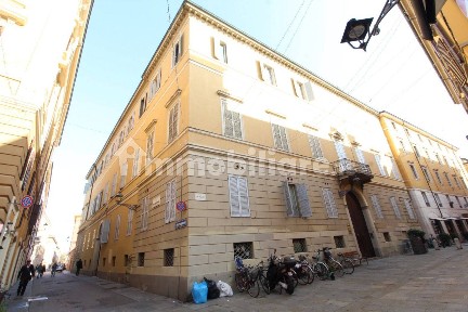 Locale commerciale in Affitto