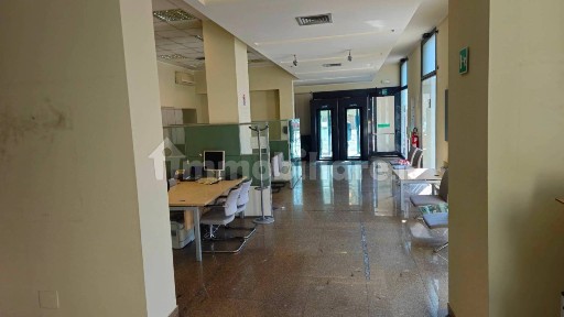 Locale commerciale in Affitto