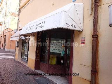 Locale commerciale in Affitto