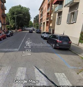 Locale commerciale in Vendita