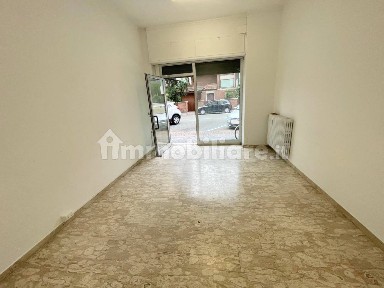 Locale commerciale in Affitto