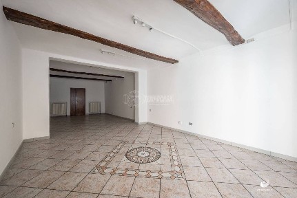 Locale commerciale in Affitto