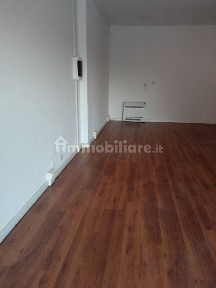 Locale commerciale in Affitto