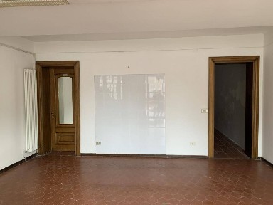 Attività commerciale con laboratorio in Affitto