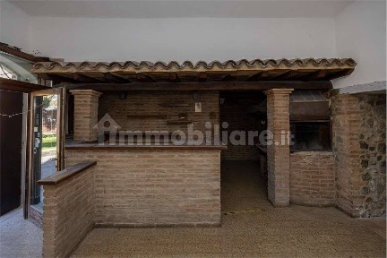 Locale commerciale in Affitto