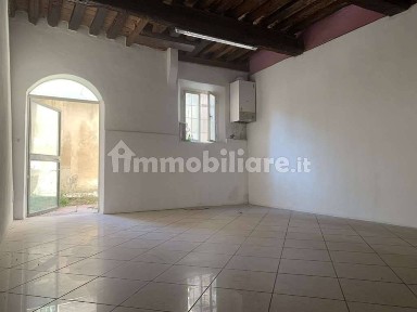 Locale commerciale in Affitto
