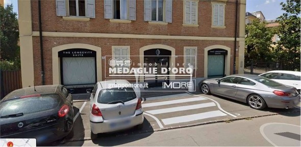 Locale commerciale in Affitto
