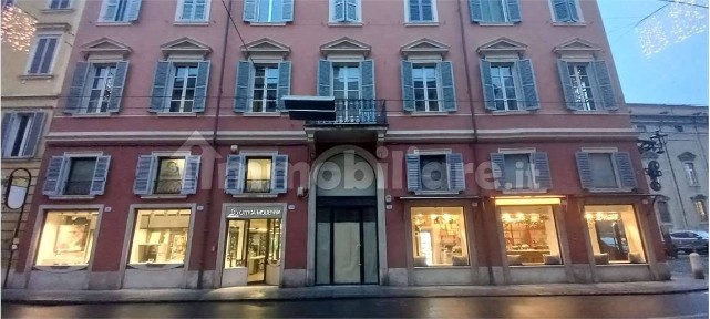Locale commerciale in Affitto