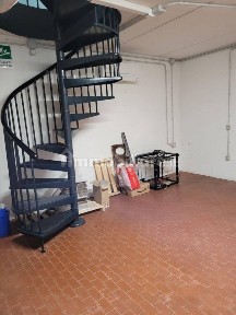 Attività commerciale in Affitto