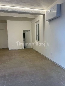 Locale commerciale in Affitto