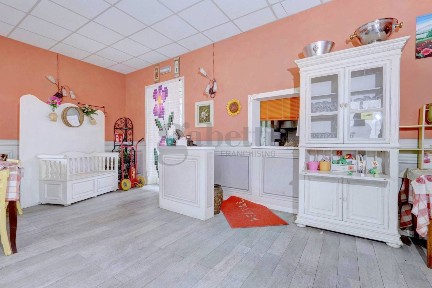 Locale commerciale in Affitto