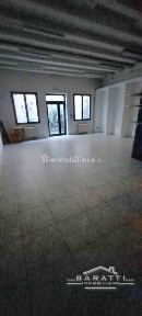 Locale commerciale in Affitto