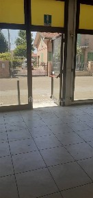 Capannone in Affitto
