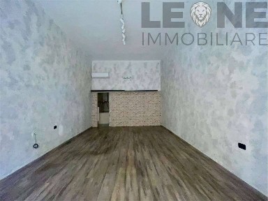 Locale commerciale in Affitto