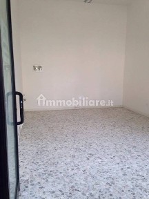 Locale commerciale in Affitto