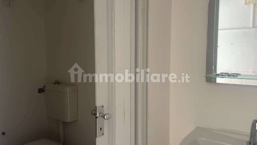 Locale commerciale in Affitto