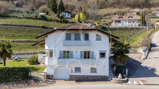 Caldaro sulla Strada del Vino, Heppenheimer Straße - Via Heppenheim