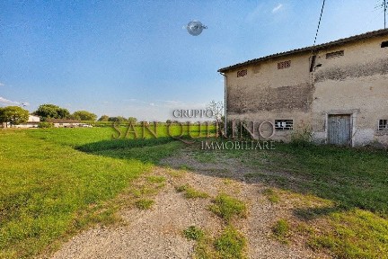 Correggio, Via Fossa Ronchi, 3
