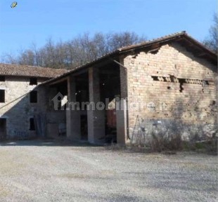 Rustico - casale all'asta via La Vigna 3, Vezzano sul Crostolo