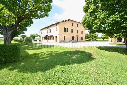 Novellara, Strada San Bernardino
