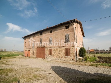 Scandiano, Via per Rubiera