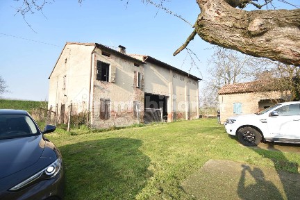 Guastalla, Via Argine Po, 2
