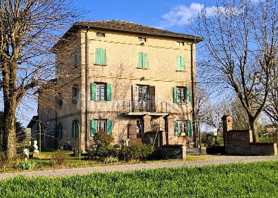 Casale via Pietro Micca 4, Codemondo, Reggio Emilia