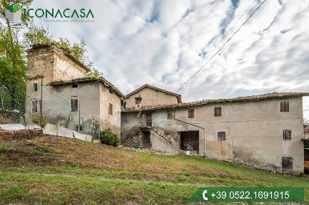 Scandiano, Via per Viano