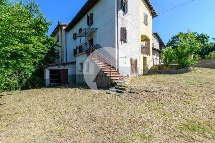 Casina, Via Beleo, 100